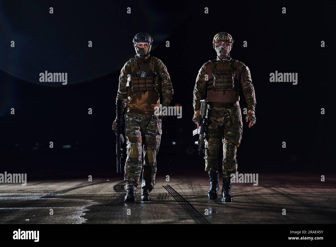 Duty unwavering hi-res stock photography and images - Alamy