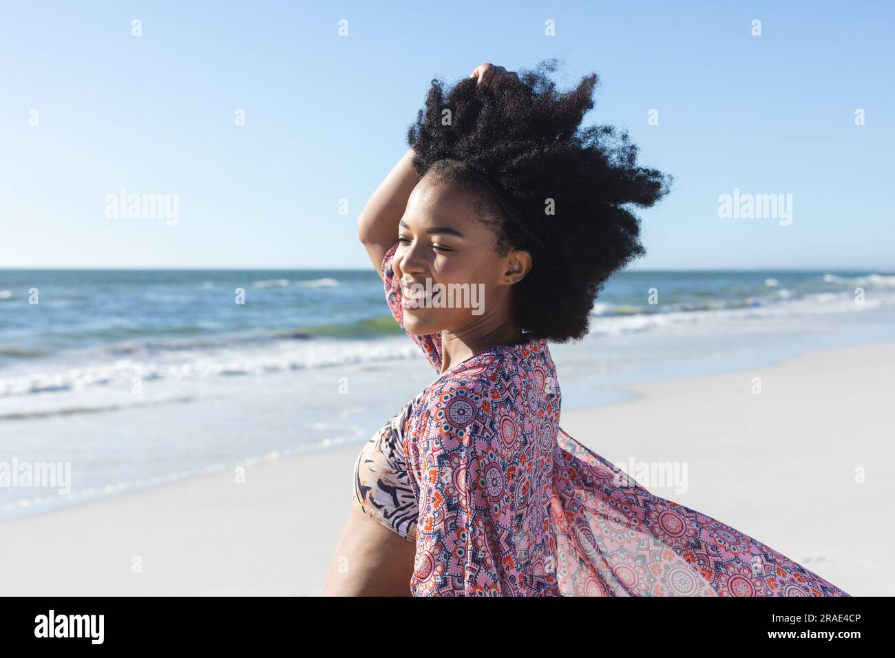Woman beach sunny tropical hi-res stock photography and images - Alamy