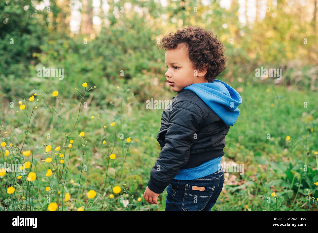 Child forest african hi-res stock photography and images - Alamy