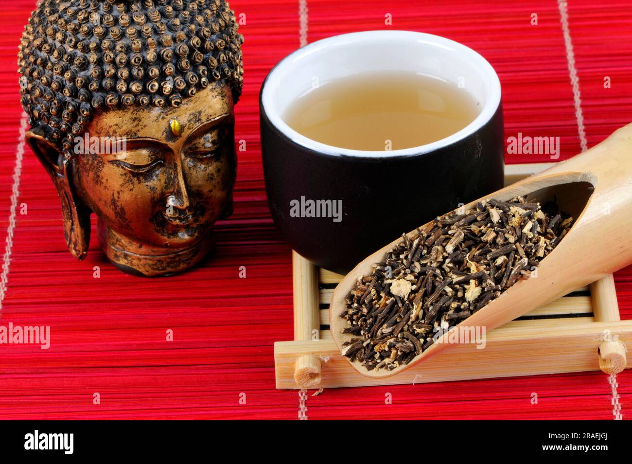 Cup of Chinese Forest Vine Root Tea (Clematidis Radix), Wei Ling Xian