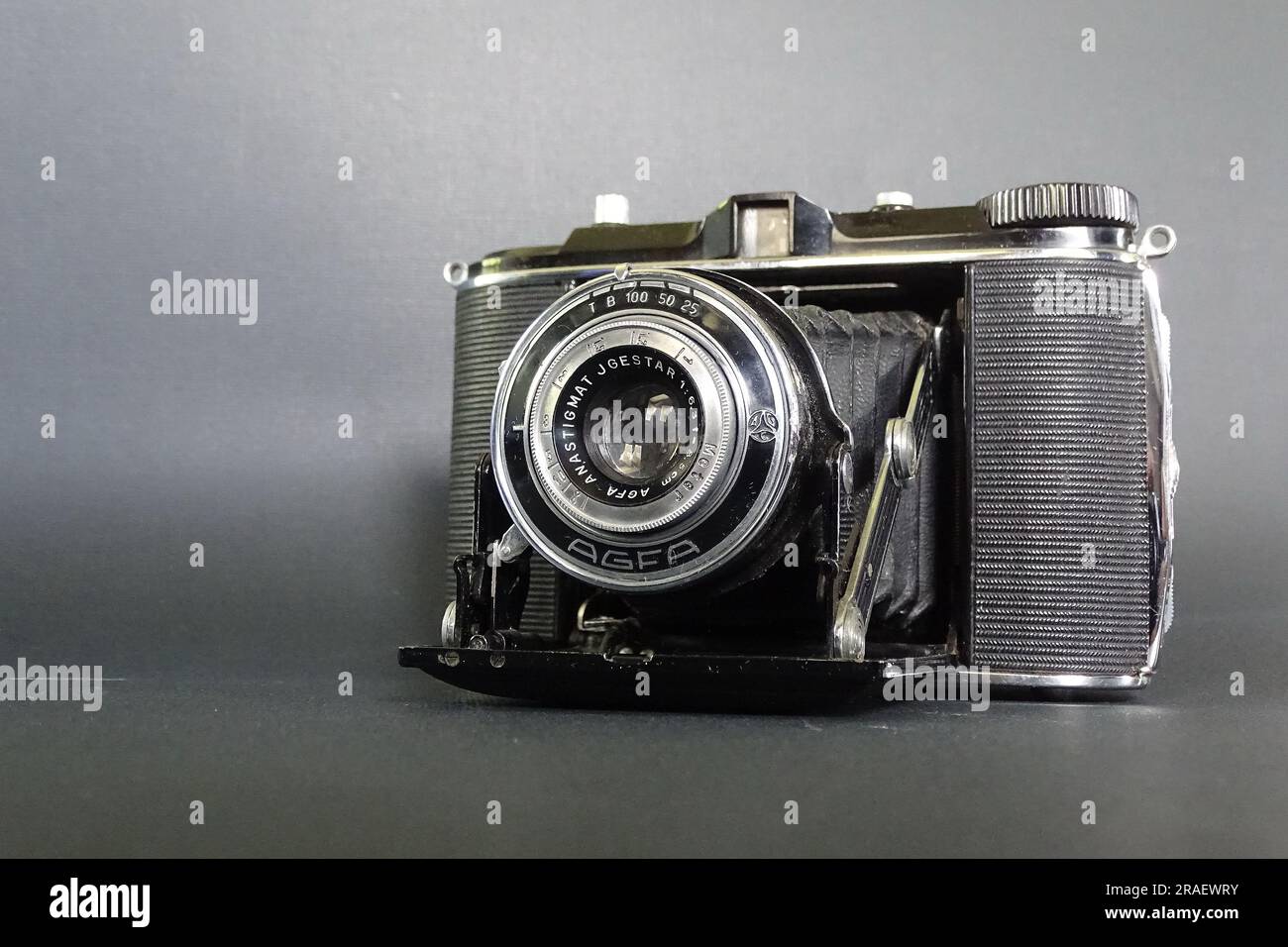Appareil Photo Vintage Agfa Isolette I - Non Testé, Signes D