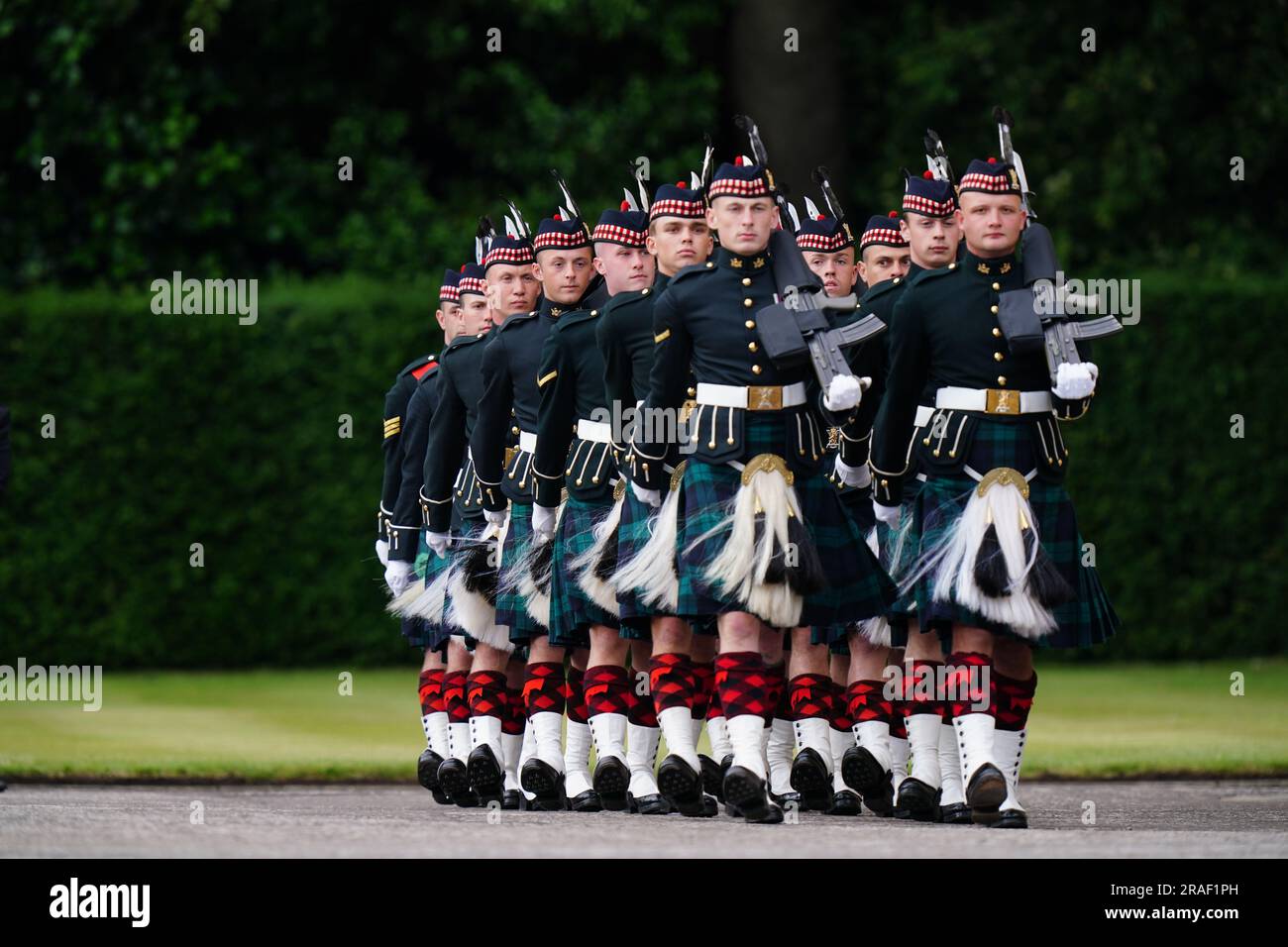 Palace Guards arrive before the Ceremony of the Keys on the forecourt