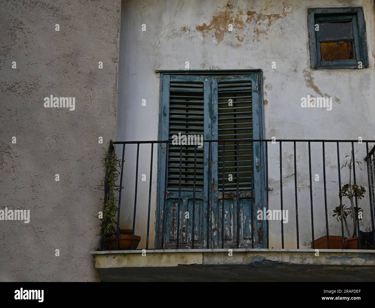 Balcony railing in chapel hi-res stock photography and images - Alamy