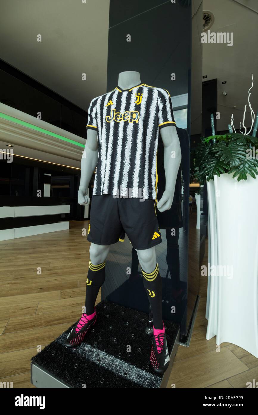 Juventus football shirt hi-res stock photography and images - Alamy