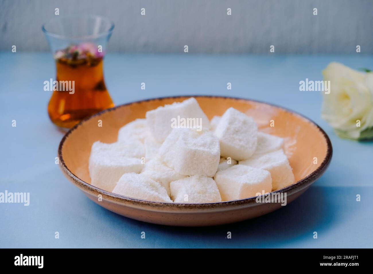 Kaymak lokum hi-res stock photography and images - Alamy