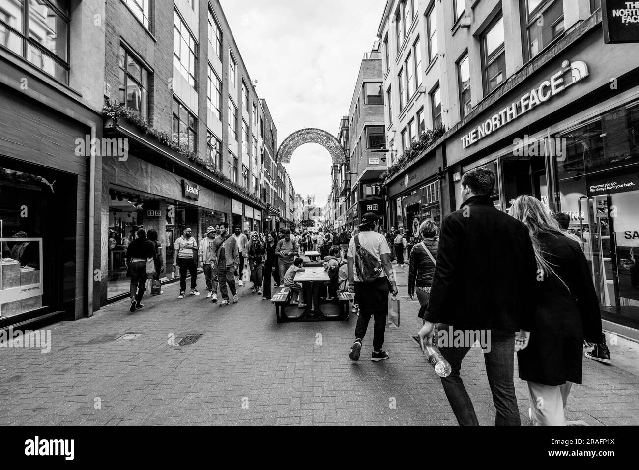 London Covent Garden And West End Stock Photo Alamy london-covent-garden-and-west-end-stock-photo-alamy