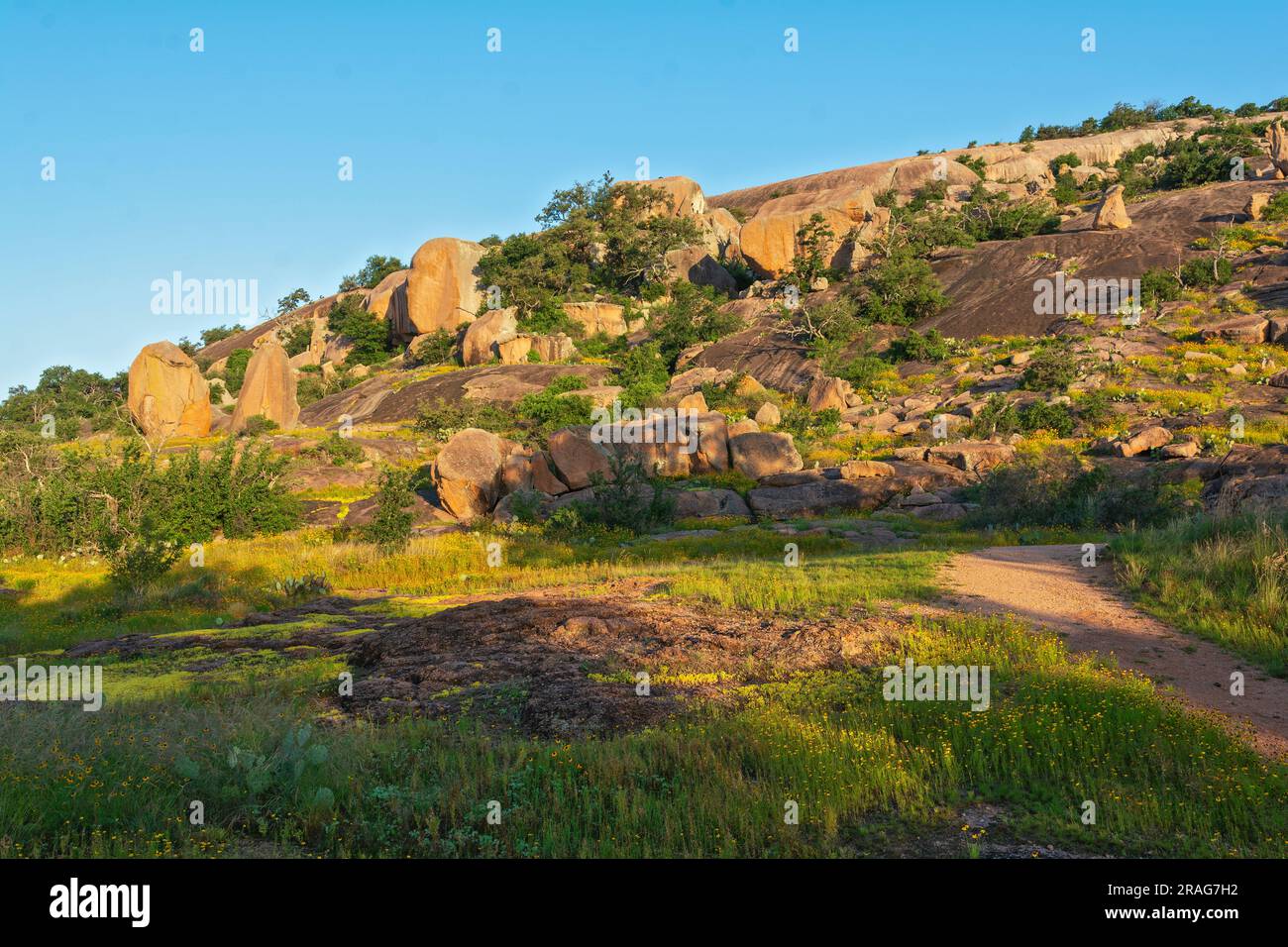 Texas, Hill Country, spans Gillespie & Llano Counties, Enchanted Rock State Natural Area, view from Interpretive Loop trail Stock Photo