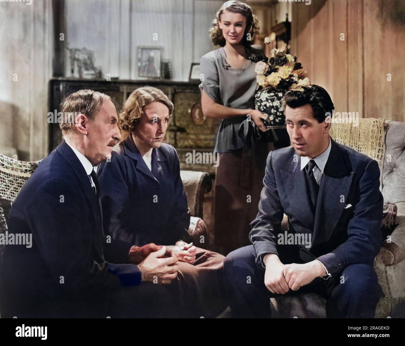 Wylie Watson, Fay Compton, Susan Shaw, Andrew Crawford, onset of the