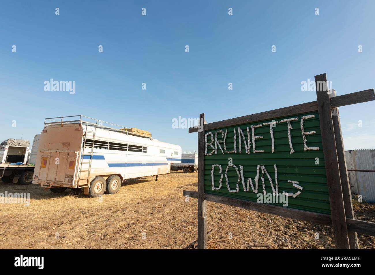 Sign for Brunette Downs in front of a horse float, Brunette Downs Cattle Station, Northern Territory, NT, Australia Stock Photo