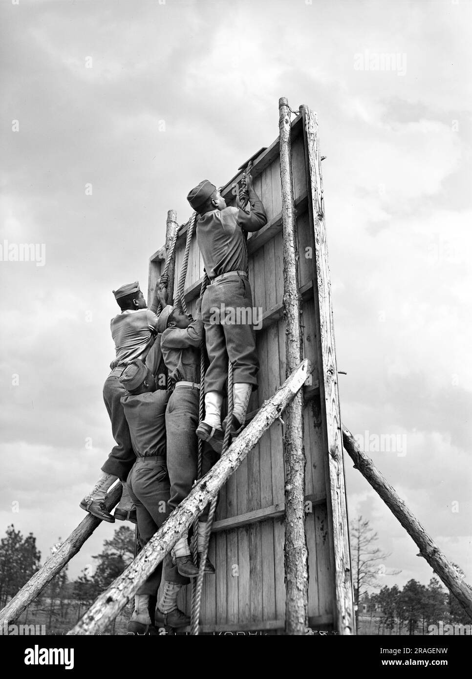 Soldiers of 41st Engineers on obstacle course, Fort Bragg, North Carolina, USA, Arthur Rothstein, U.S. Office of War Information, March 1942 Stock Photo
