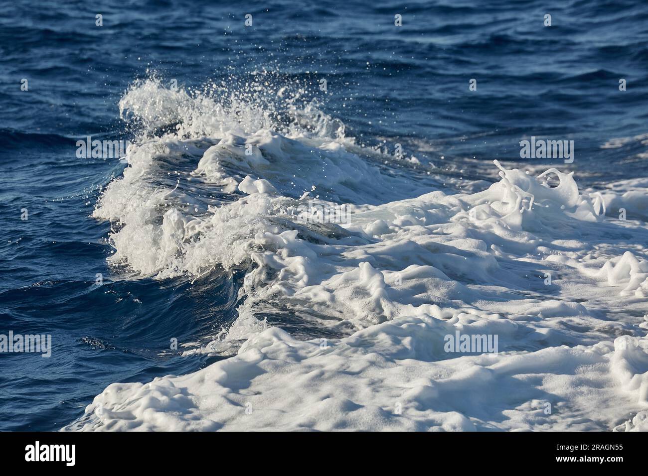 Waves With Foam Splasing In Sea Water Stock Photo - Alamy