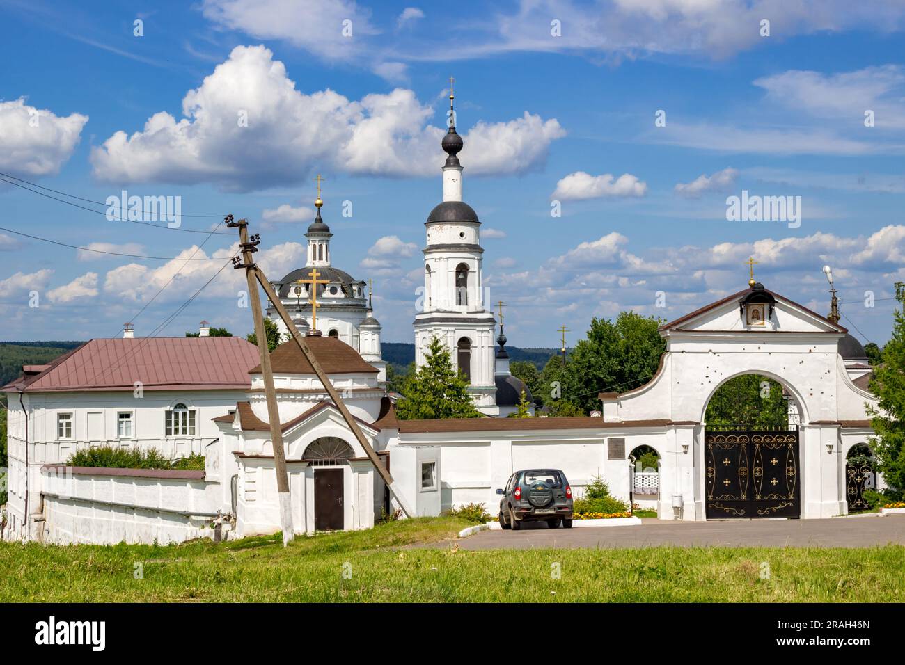 MALOYAROSLAVETS, RUSSIA - JULY 2015: Svyato-Nikolskiy Chernoostrovskiy convent monastery in Maloyaroslavets Stock Photo