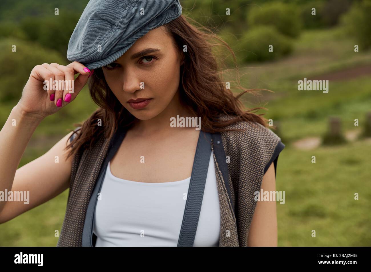Newsboy cap hi-res stock photography and images - Alamy