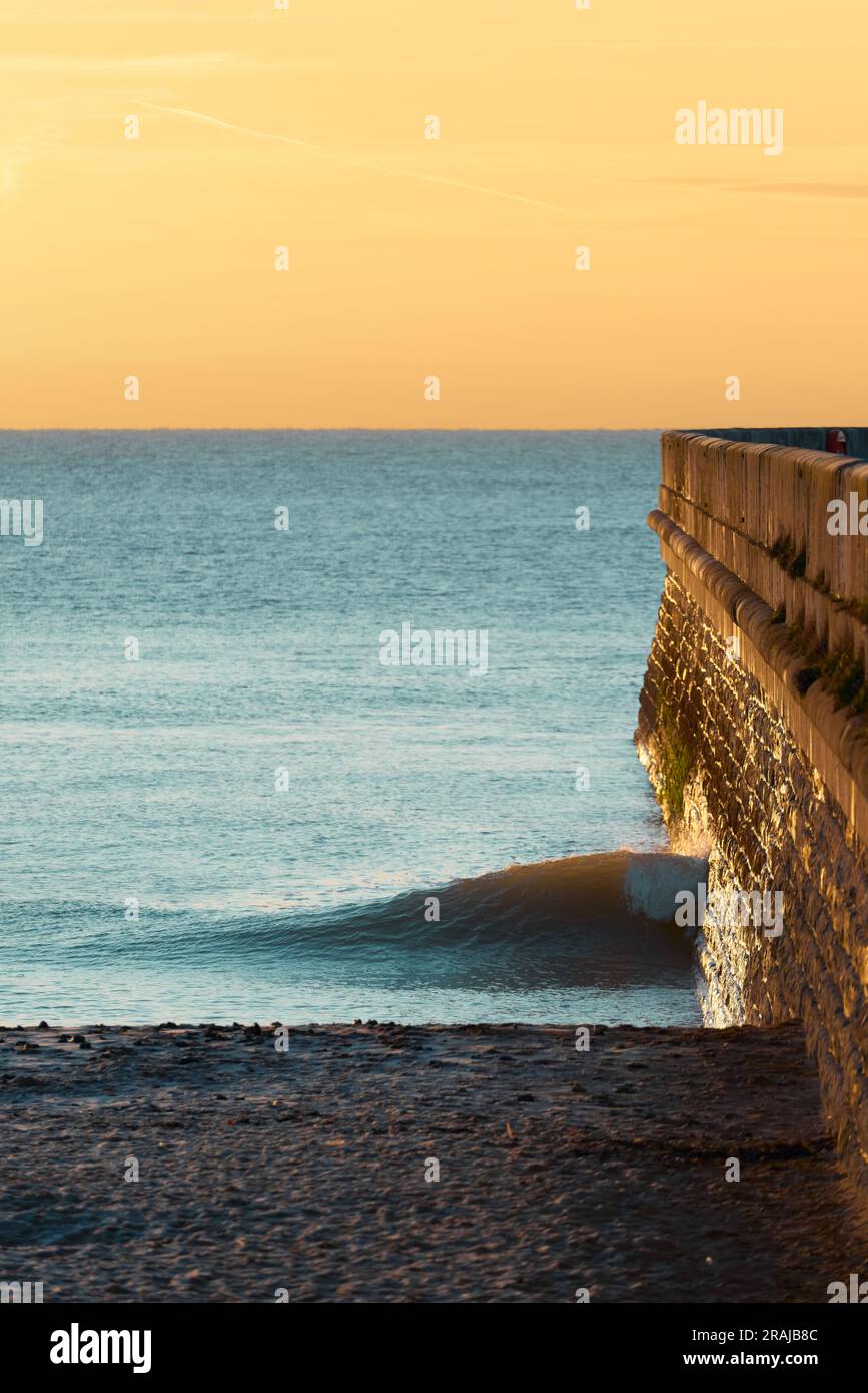 Gentle sea swell hi-res stock photography and images - Alamy