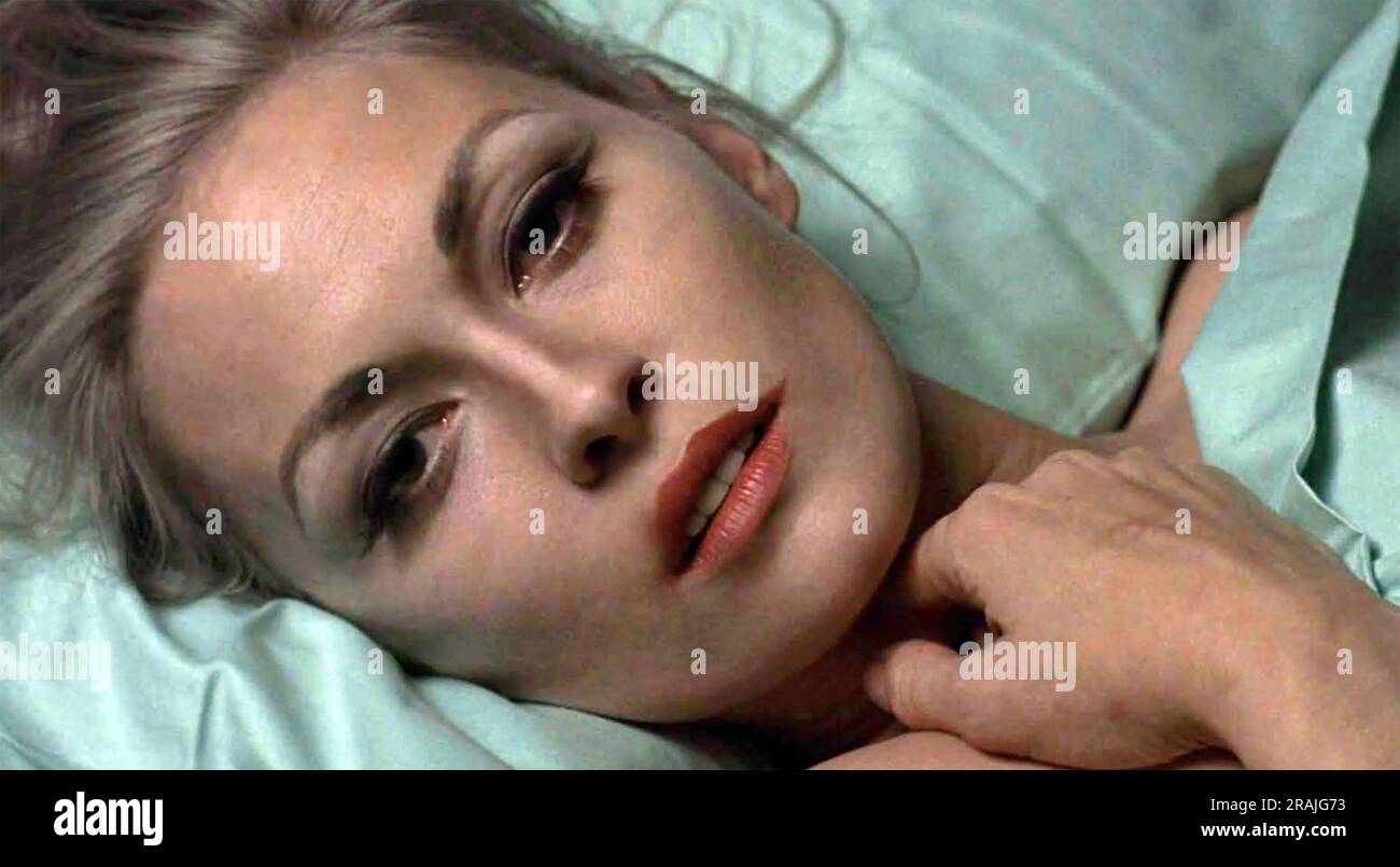 PUZZLE OF A DOWNFALL CHILD 1970 Universal Pictures film  with  Faye Dunaway Stock Photo