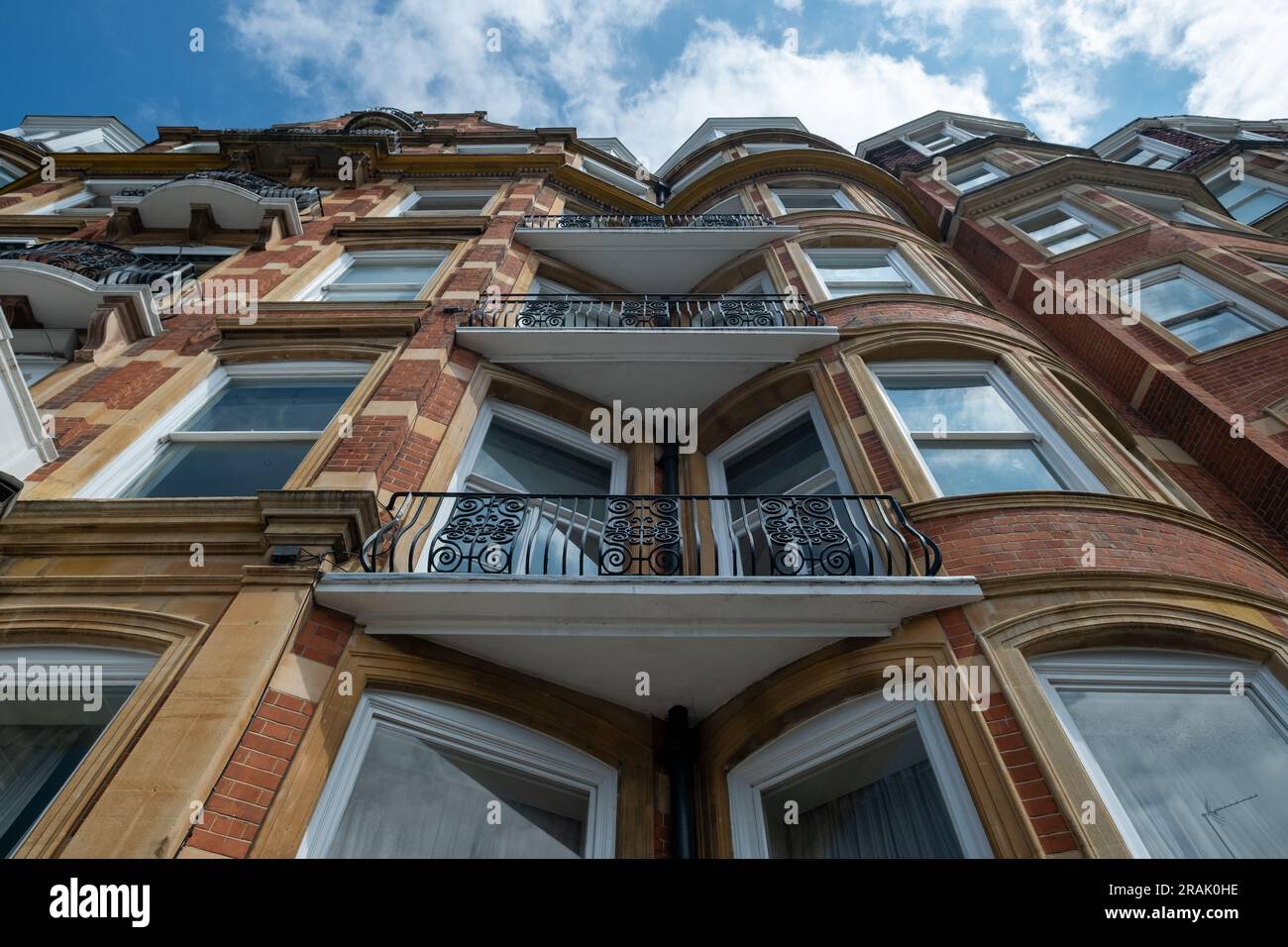 Flats london hi-res stock photography and images - Alamy