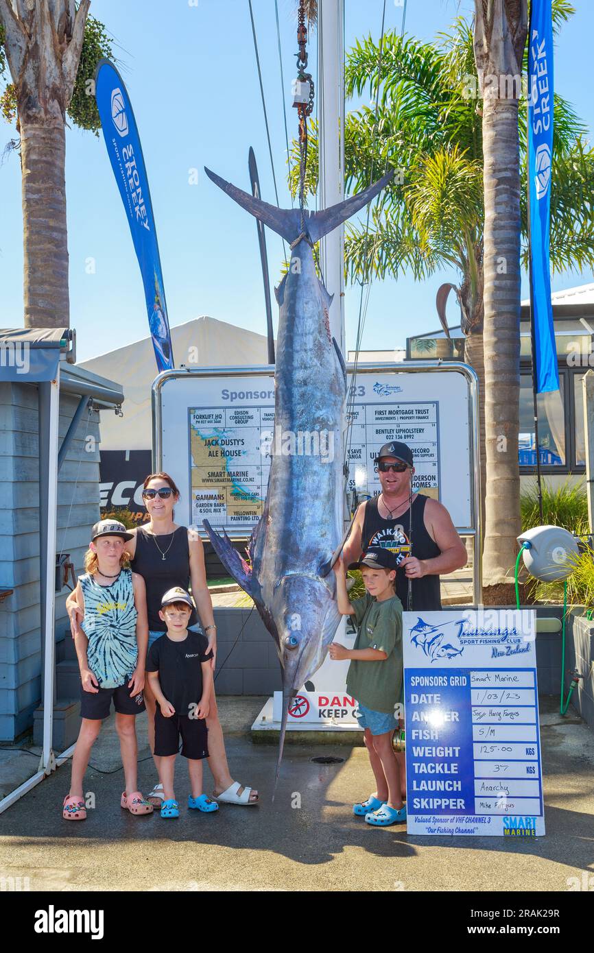 Fishing new zealand children hi-res stock photography and images - Alamy