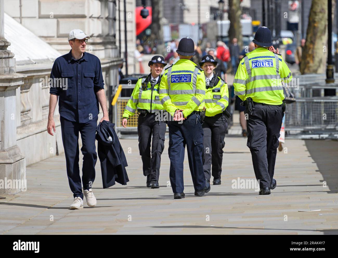Female police officer on duty hi-res stock photography and images - Alamy