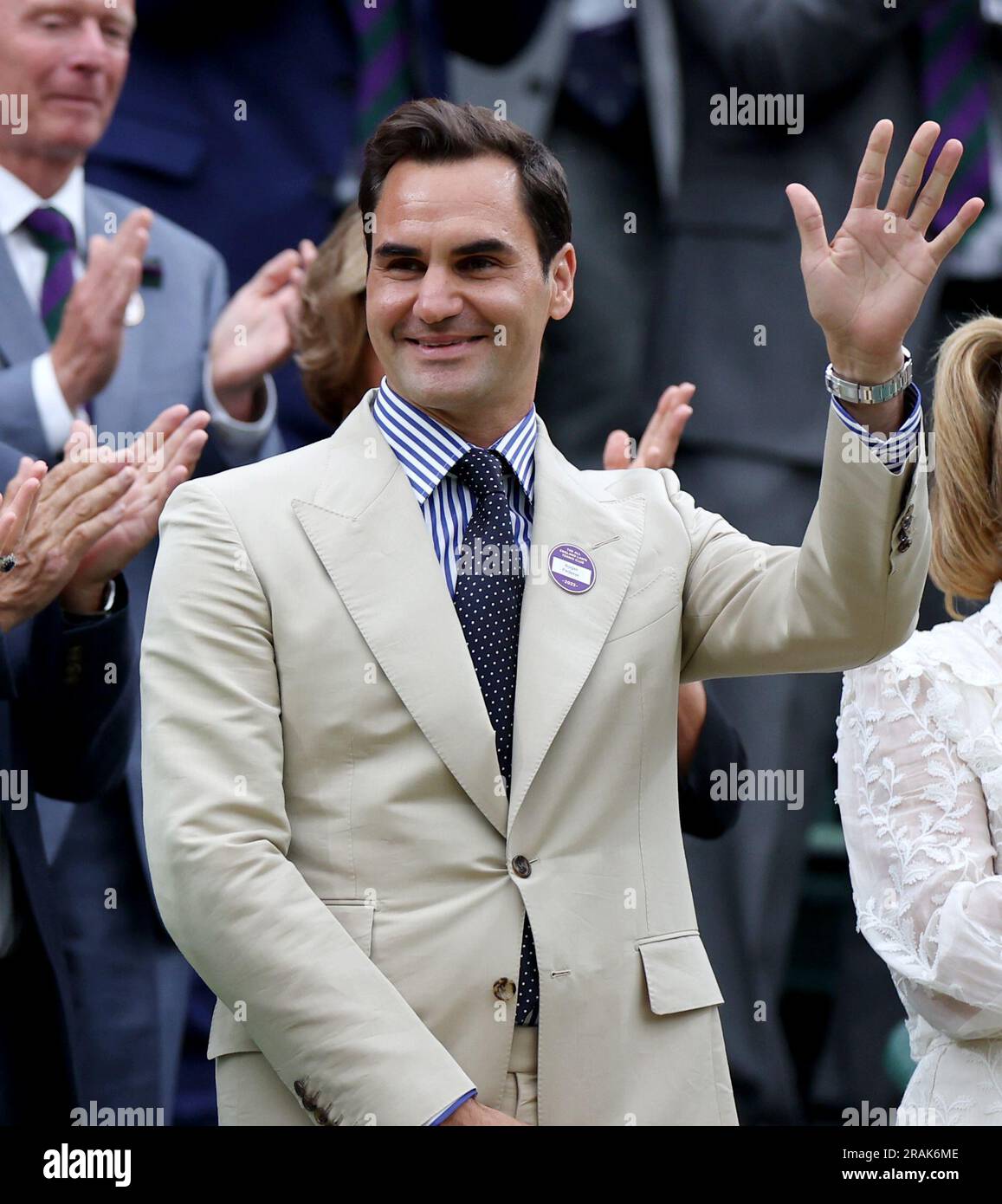 London, Britain. 4th July, 2023. Roger Federer waves to the spectators at Centre Court ahead of play on Day 2 of Wimbledon Tennis Championships in London, Britain, July 4, 2023. Credit: Li Ying/Xinhua/Alamy Live News Stock Photo
