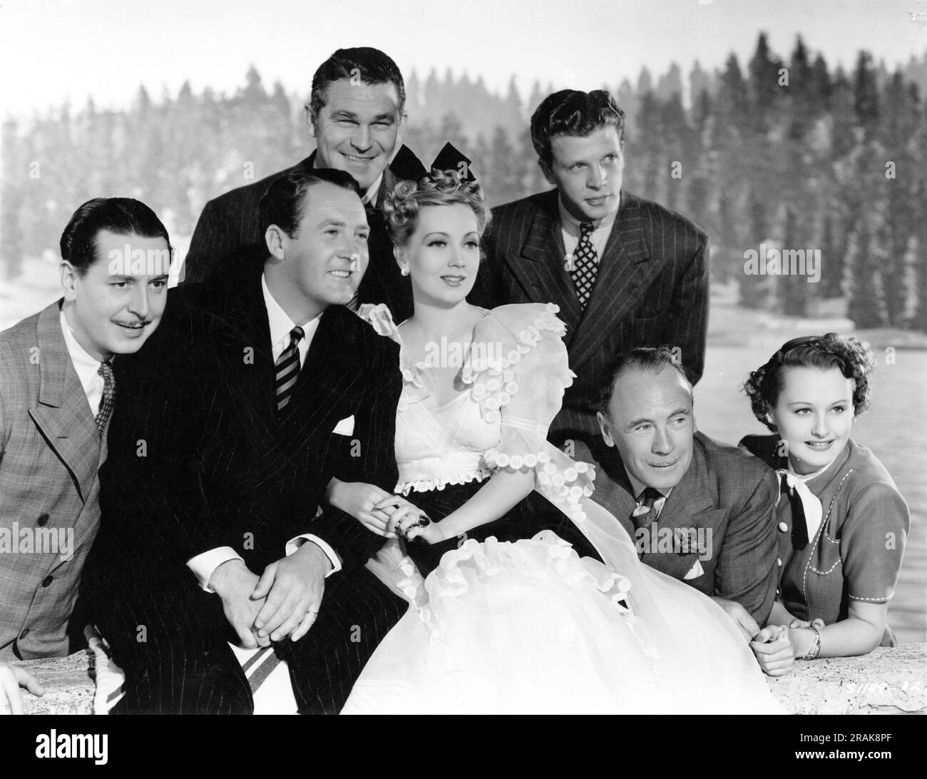 REGINALD GARDINER IAN HUNTER GUINN 'BIG BOY' WILLIAMS ANN SOTHERN DAN DAILEY ROLAND YOUNG and LYNNE CARVER in DULCY 1940 director S. SYLVAN SIMON based on the play by George S. Kaufman and Marc Connelly gowns Gilbert Adrian producer Edgar Selwyn Metro Goldwyn Mayer (MGM) Stock Photo