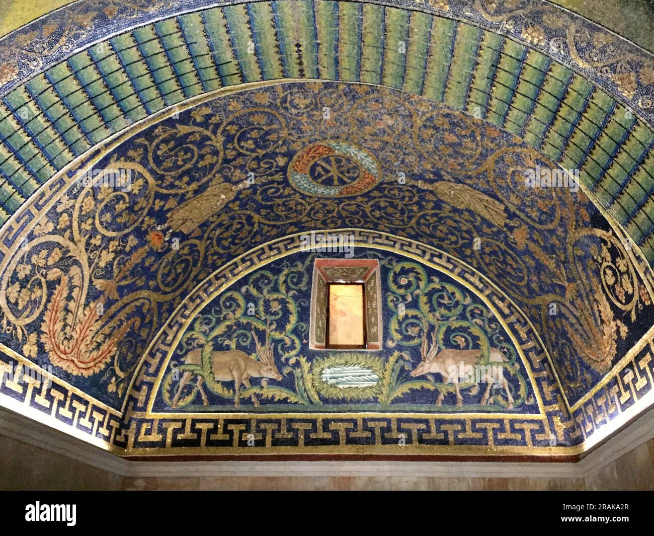 Mosaico de los ciervos hi-res stock photography and images - Alamy