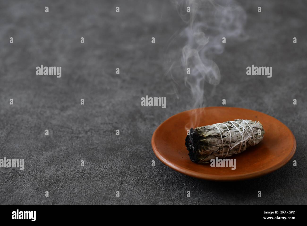 Native smudging ceremony hi res stock photography and images Alamy