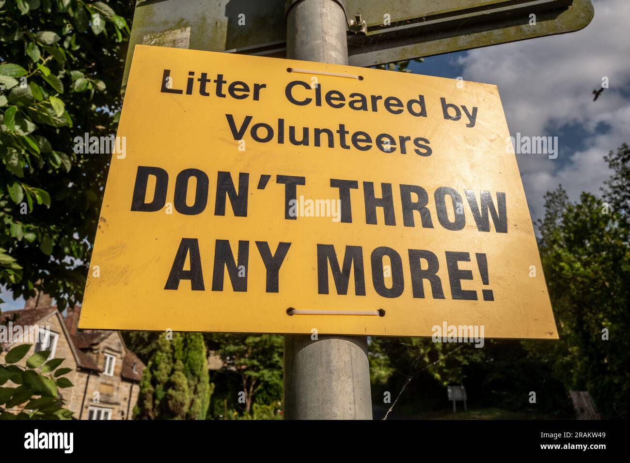 Penshurst, July 2nd 2023 Sign urging people to stop dropping litter
