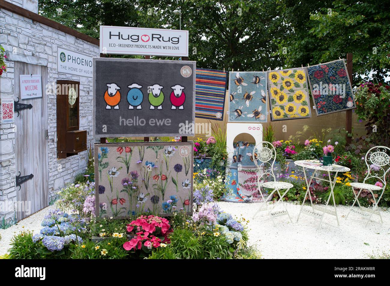 East Molesey, Surrey, UK. 3rd July, 2023. Colourful Phoenox Hug Rugs