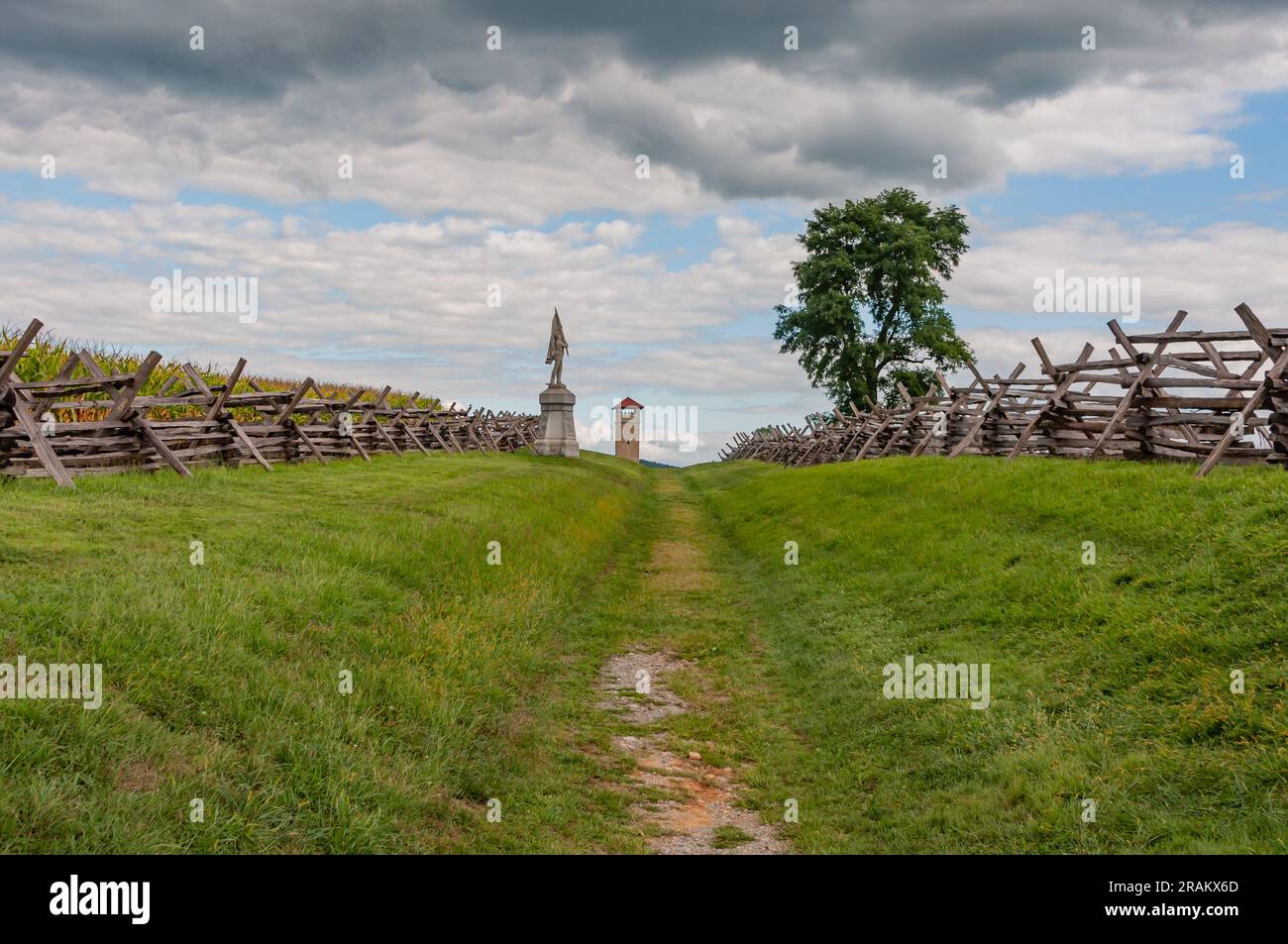 Hiking to the Top of Bloody Lane, Antietam National Battlefield Maryland USA Stock Photo