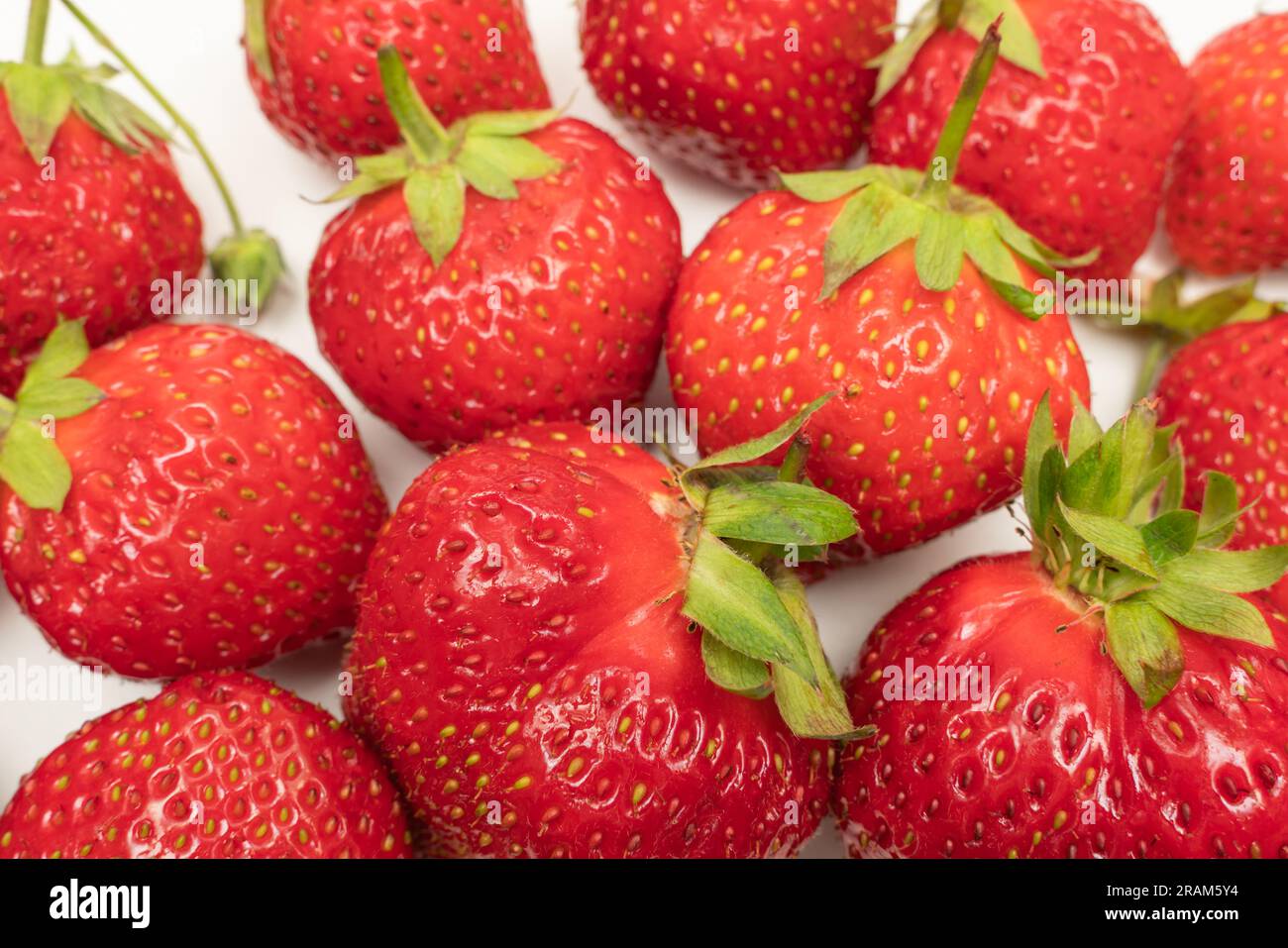 Group of strawberries hi-res stock photography and images - Alamy