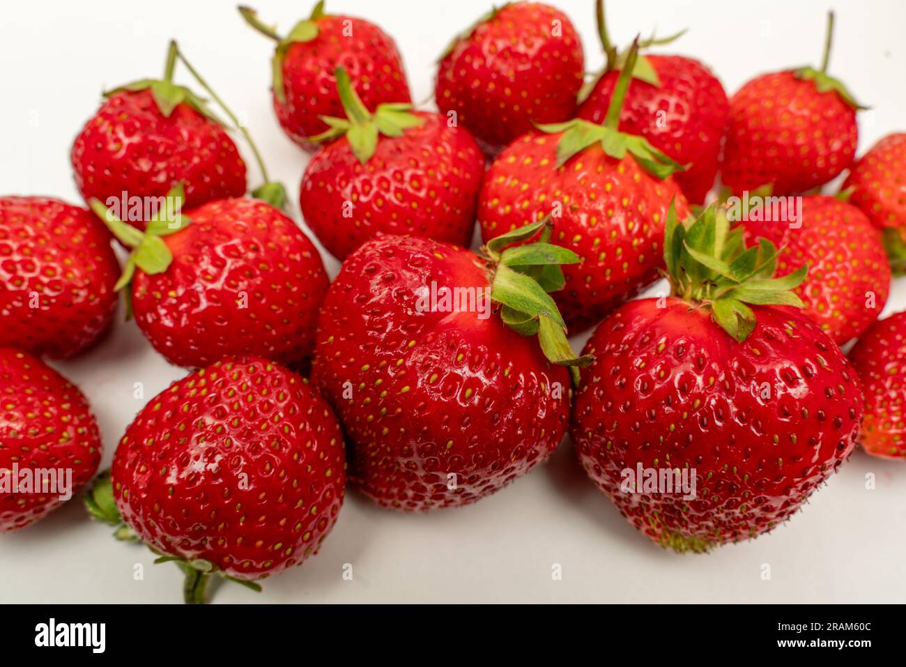 Group of strawberries hi-res stock photography and images - Alamy