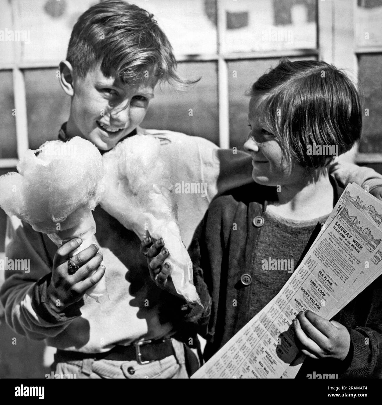 Candy floss cotton candy Black and White Stock Photos & Images Alamy