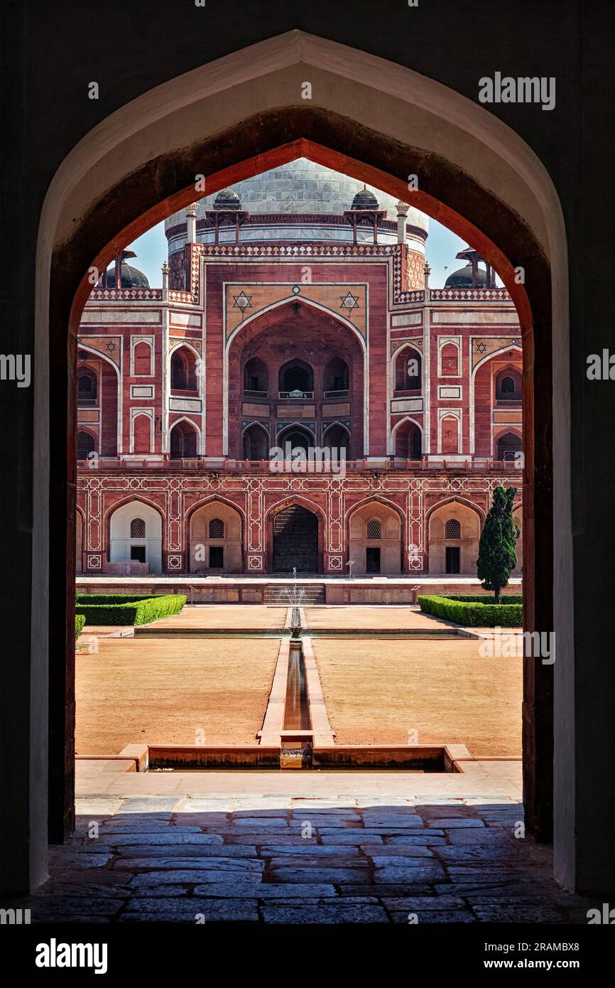 Entrance dome humayuns tomb hi-res stock photography and images - Alamy