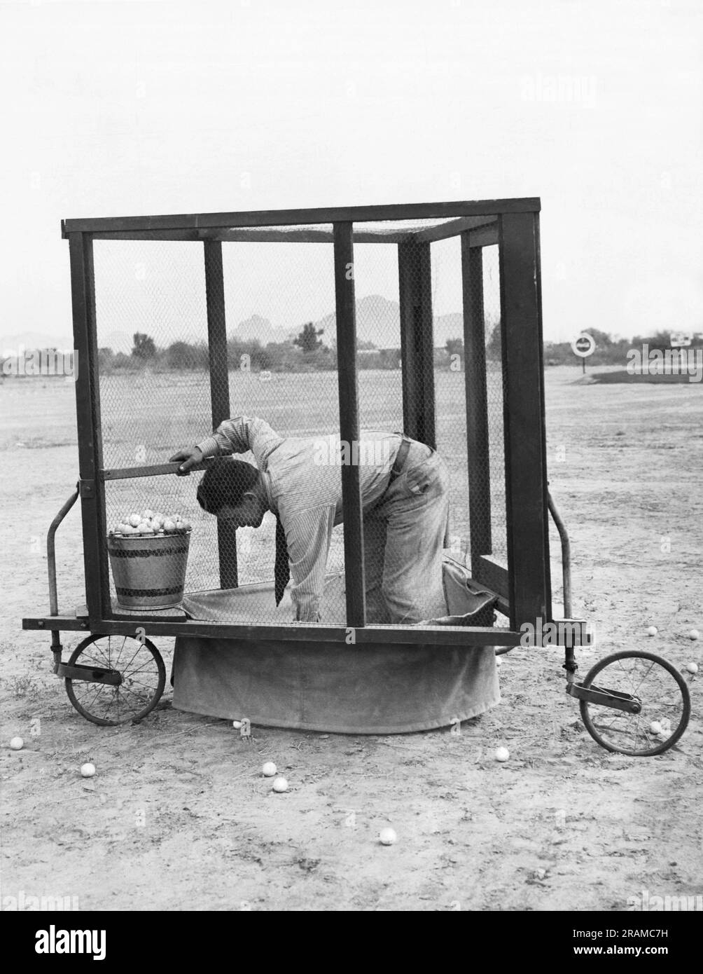 1930s golf balls hires stock photography and images Alamy