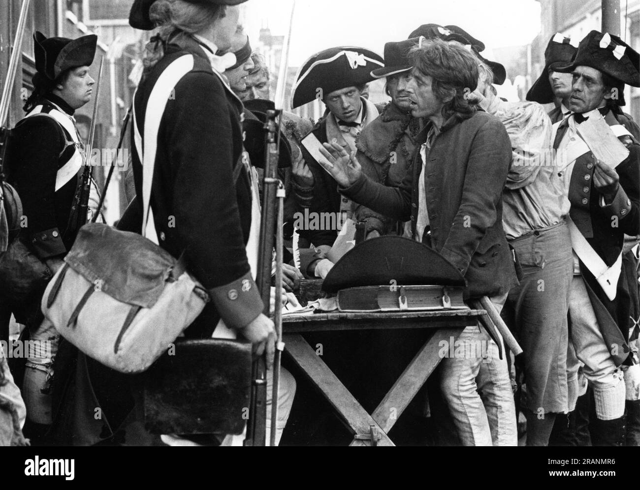 STEVEN BERKOFF and AL PACINO in REVOLUTION 1985 director HUGH HUDSON writer Robert Dillon music John Corigliano costume design John Mollo producer Irwin Winkler UK-Norway co-production Goldcrest Films International / Viking Films / Warner Bros. (US) - Columbia-EMI-Warner (UK) Stock Photo