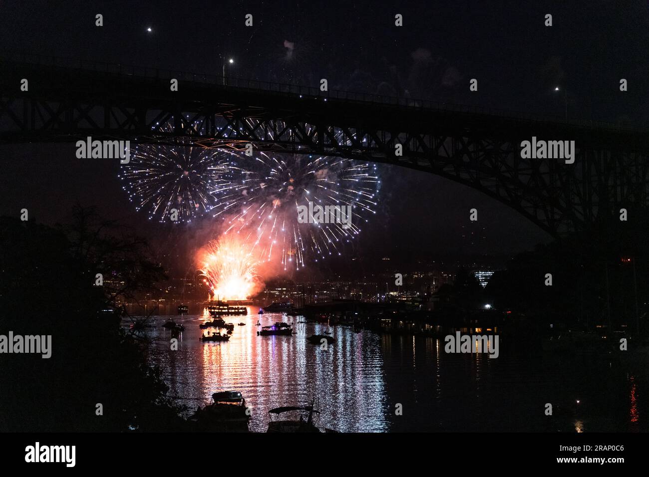 Seattle, USA. 4 Jul, 2023. People gather in Fremont to celebrate