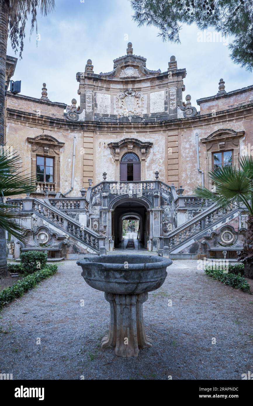 Villa Palagonia, Bagheria, Palermo, Sicily, Italy Stock Photo - Alamy, image size:866x1390