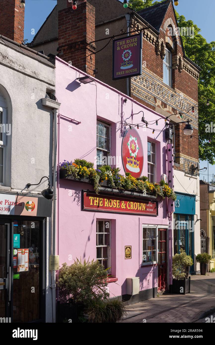 The Rose and Crown Public House, in North Parade Avenue, Oxford Stock