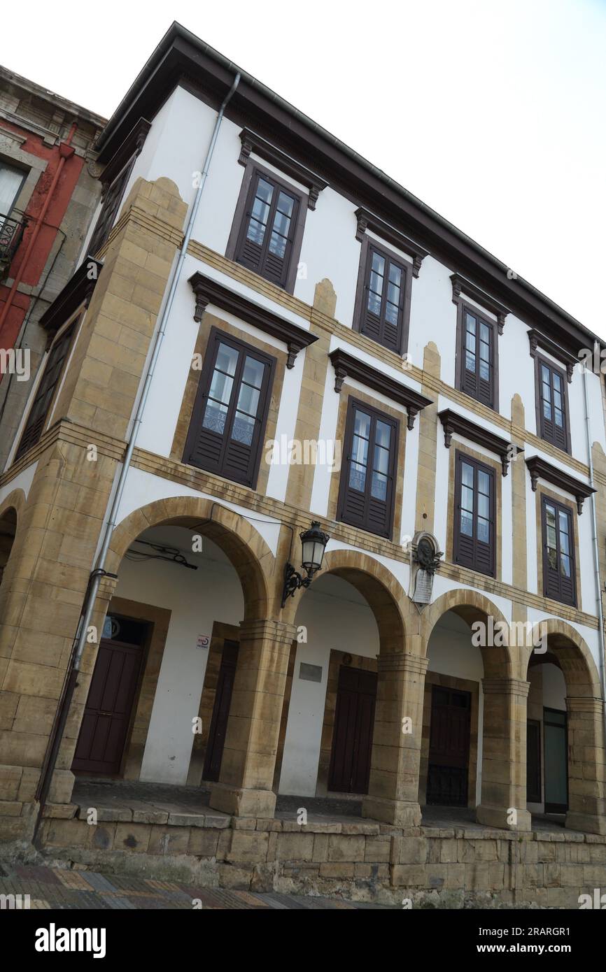 Oviedo is a city located in the northwest of Spain between the