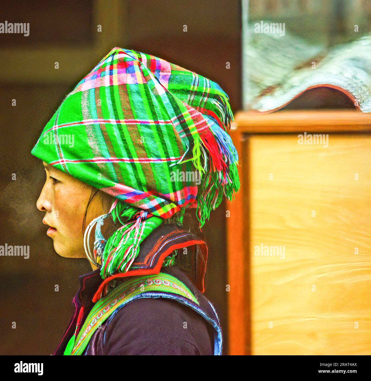 Portrait of hmong woman hi-res stock photography and images - Alamy