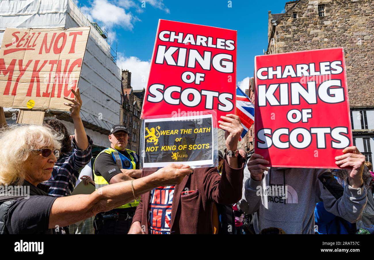 Edinburgh, Scotland, UK, 5th July 2023. King Charles III Service of Thanksgiving: Both royal supporters and abolitionists with placards saying not my king make their views known on the Royal Mile. Credit: Sally Anderson/Alamy Live News Stock Photo