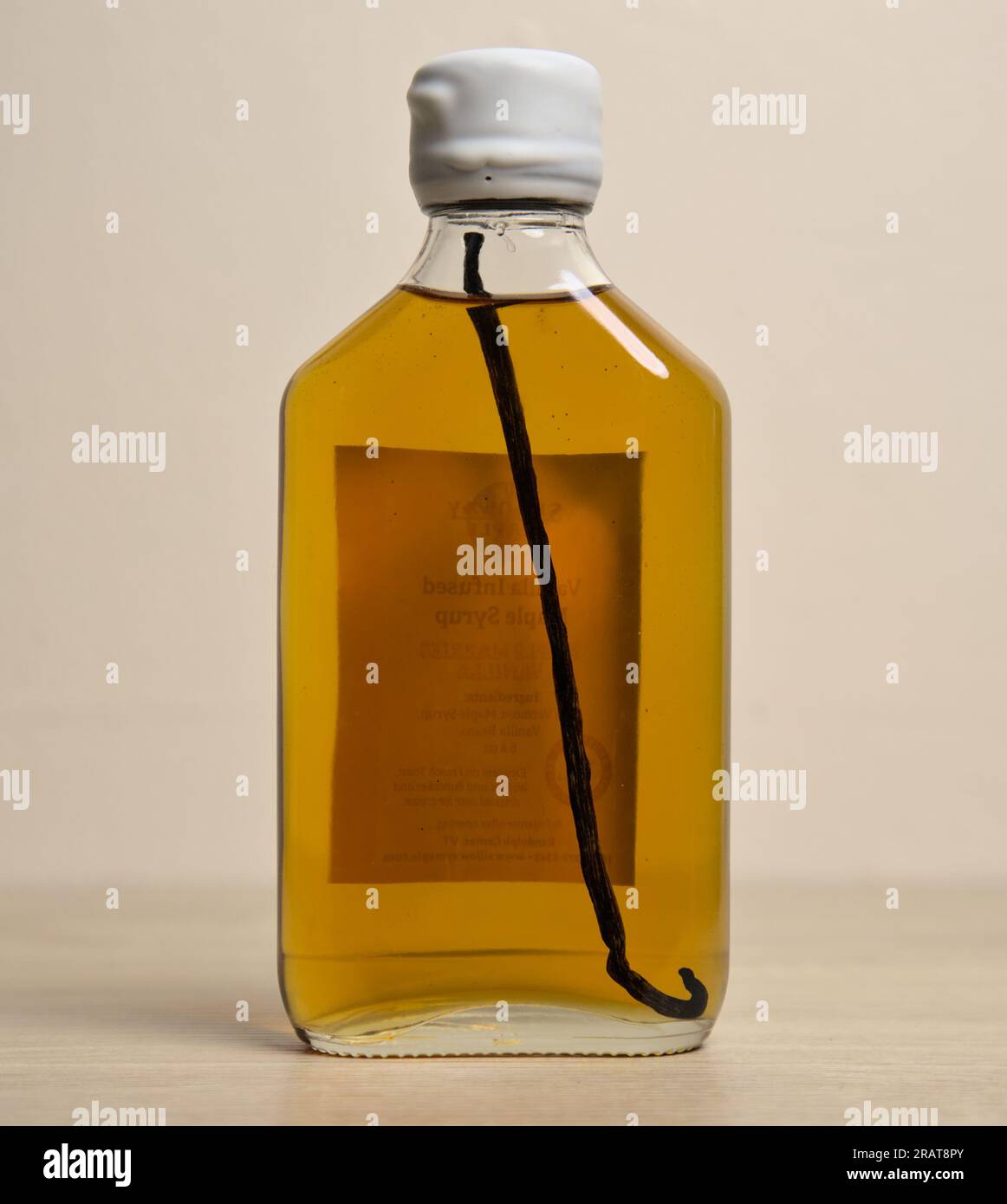 Vermont maple syrup container hires stock photography and images Alamy