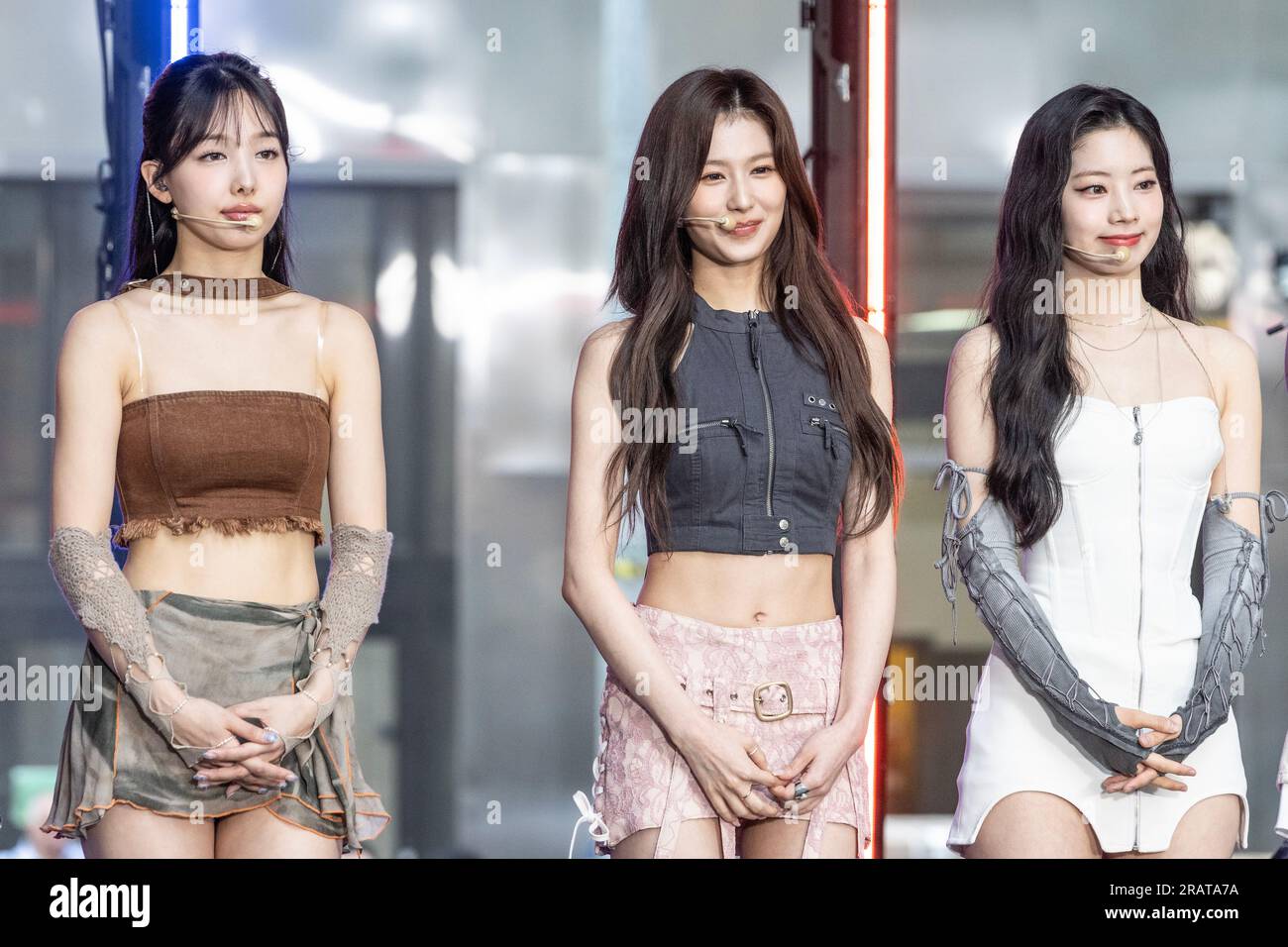 Membros Girl Group Sul Coreano Twice Chegam Tapete Vermelho Para —  Fotografia de Stock Editorial © ChinaImages #234200214