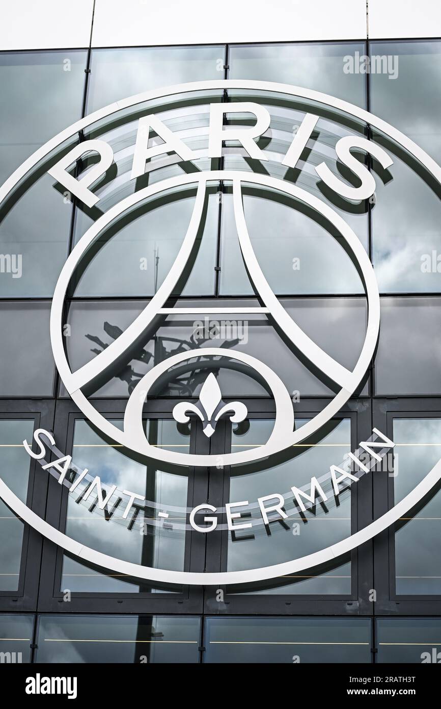 Psg logo on hi-res stock photography and images - Alamy