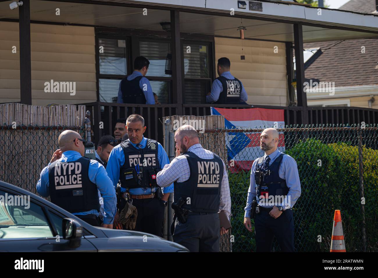 Bronx precinct hi-res stock photography and images - Alamy