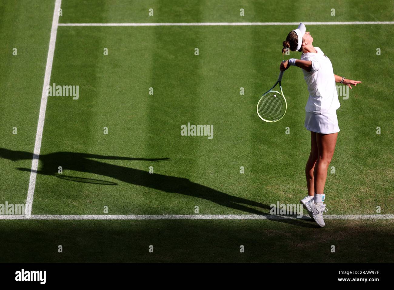Wimbledon barbora krejcikova hi-res stock photography and images - Alamy