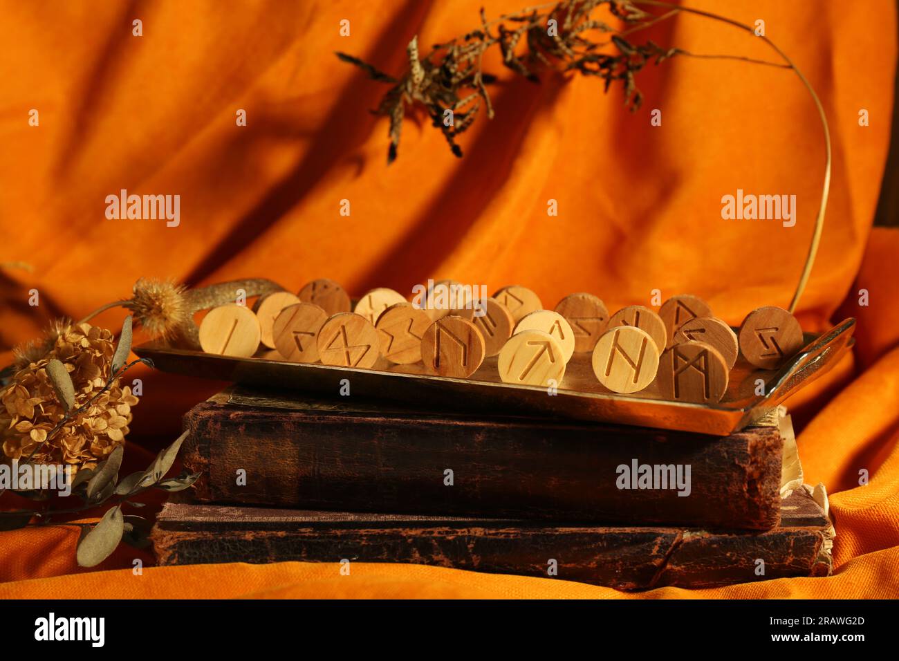 Celtic mythology books hi-res stock photography and images - Alamy