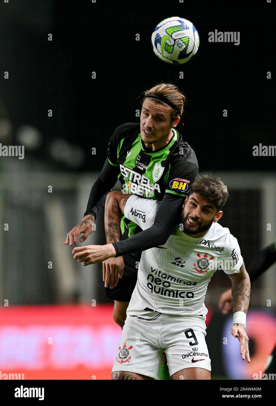 Montevideo, Uruguay, 06th Apr, 2023. Gaston Martirena of Liverpool battles  for possession with Yuri Alberto of Corinthians, during the match between  Liverpool and Corinthians for the 1st round of Group E of