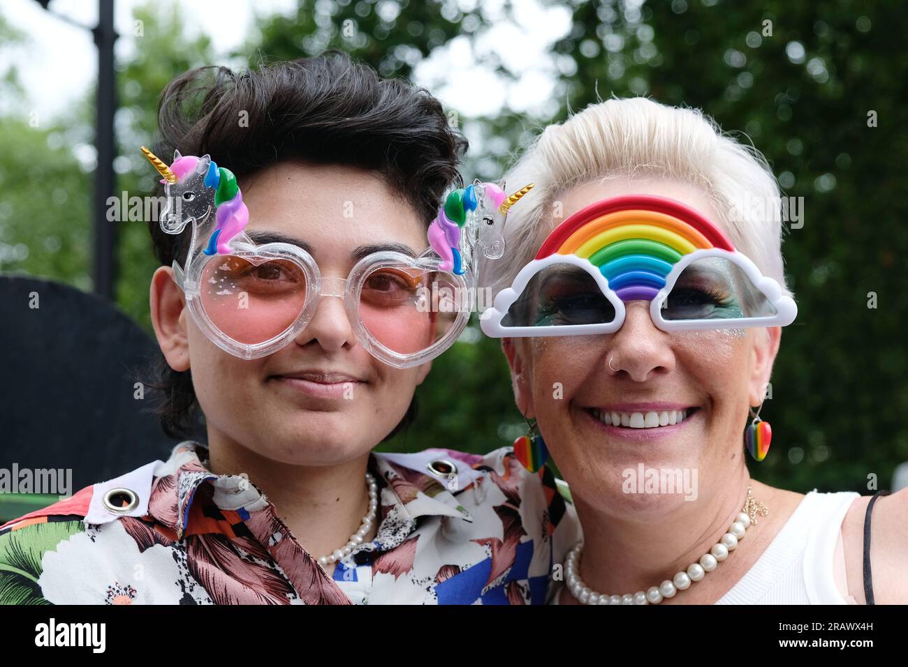 Novelty glasses uk hotsell