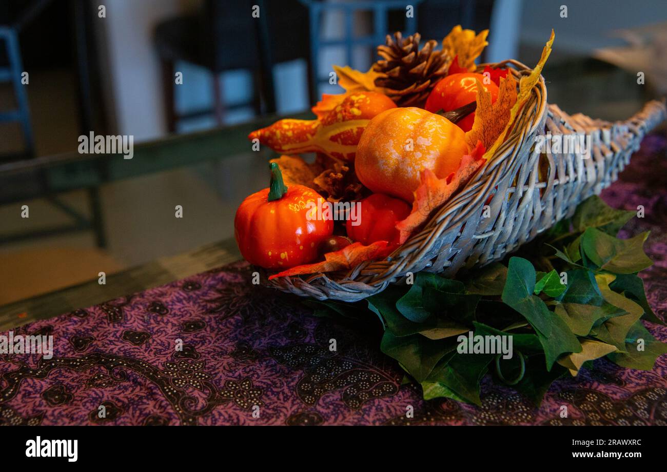 Gourd centerpiece hi-res stock photography and images - Alamy